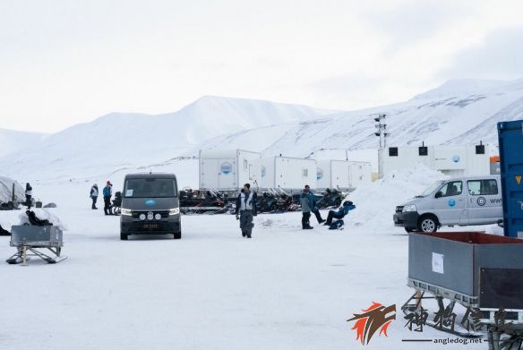 “滚导”新片《超人》挪威片场照曝光一片冰天雪地